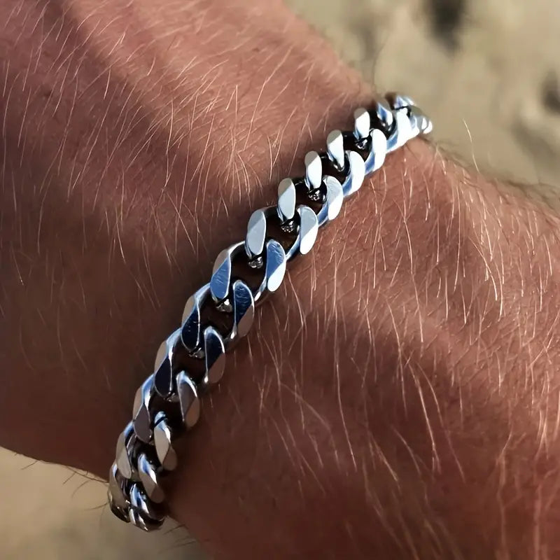 Cuban Link Stainless Steel Bracelet – Sleek & Durable
